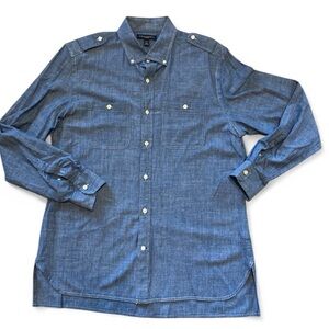 Banana Republic Denim Blue Casual Long Sleeve Button-Down Slim fit Shirt NWOT